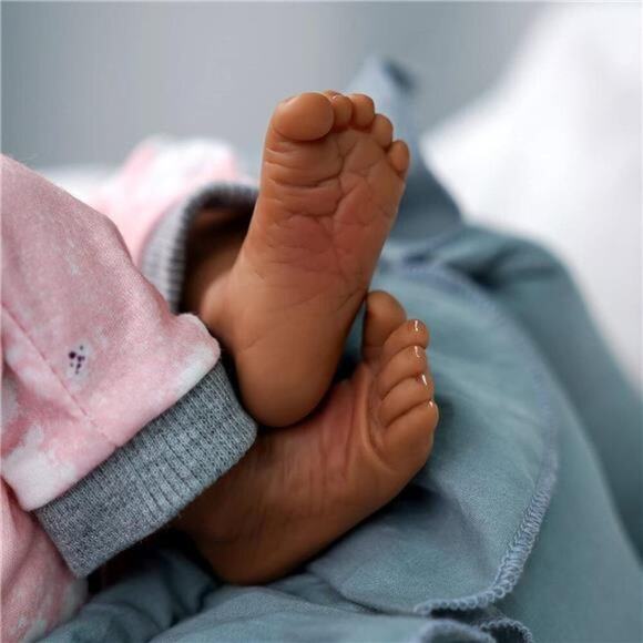 17 Inch Realistic Reborn Baby Dolls for Kids - Picture 6 of 9